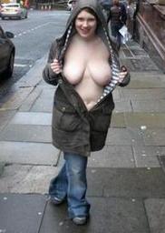 Kinky British plumper posing on public